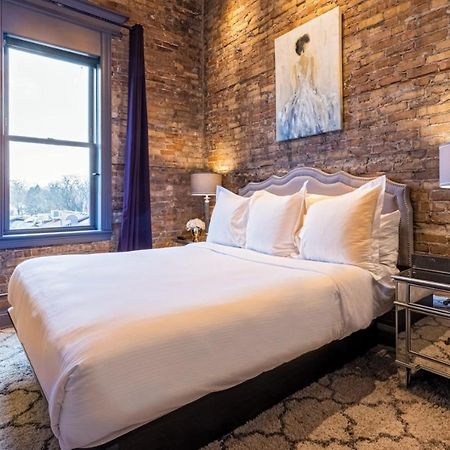 Hip Urban Loft - Small Town Charm -124 Lofts #3 West Dundee Bagian luar foto