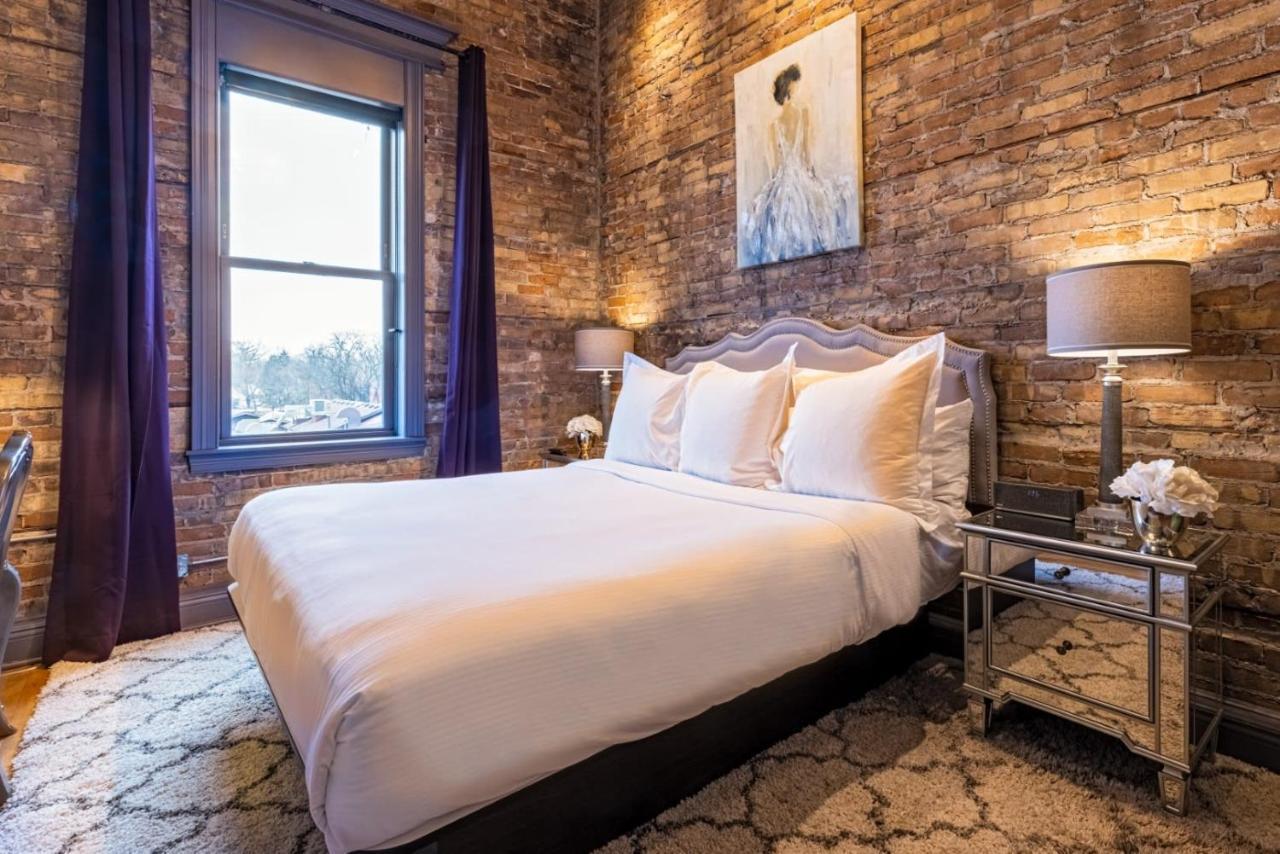 Hip Urban Loft - Small Town Charm -124 Lofts #3 West Dundee Bagian luar foto